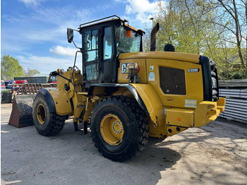 Chargeuse sur pneus CATERPILLAR 930M