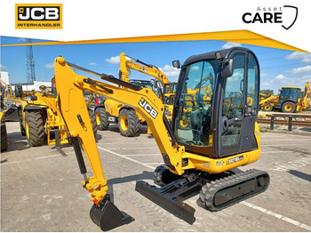 Mini pelle JCB 8018