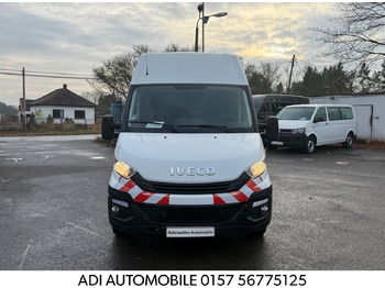 Fourgon utilitaire IVECO Daily
