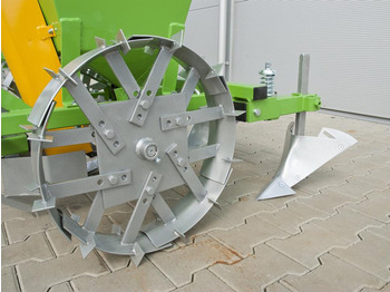 Planteuse de pommes de terre neuf Bomet Kartoffelpflanzmaschine / Potato planter / Planteuse de pomme de terre / Piantapatate / Sadzarka ziemniaków: photos 4