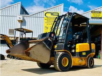 Chariot télescopique JCB