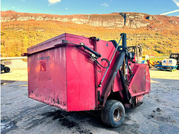 Balayeuse de voirie YNO 135-3 VEH Balayeuse diesel: photos 4