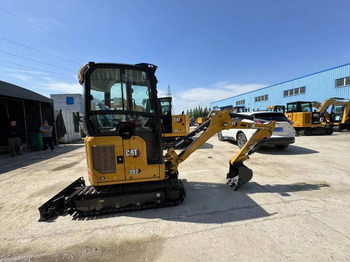 Mini pelle CATERPILLAR 302