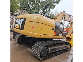 Pelle sur chenille CATERPILLAR 320DL