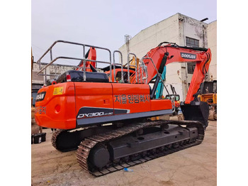 Pelle sur chenille DOOSAN DX300