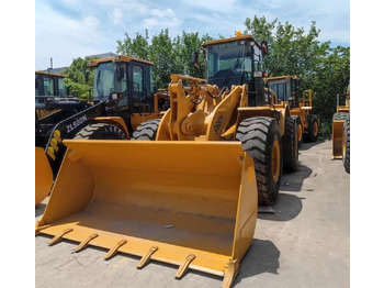 Chargeuse sur pneus CATERPILLAR 966H