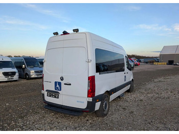 Minibus, Bus électrique Mercedes-Benz eSprinter: photos 5 Minibus, Bus électrique Mercedes-Benz eSprinter: photos 5