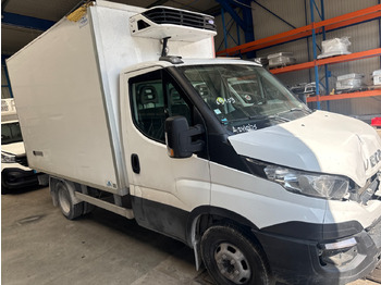 Véhicule utilitaire frigorifique IVECO Daily 35c13
