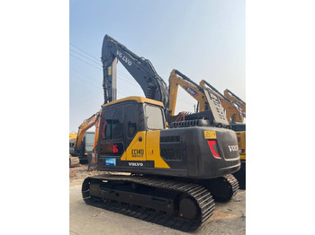 Pelle sur chenille VOLVO EC140