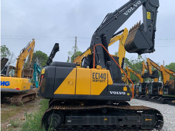 Pelle sur chenille VOLVO EC140