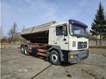 Camion benne MAN 26.403