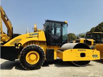 Compacteur à pieds de mouton/ Monocylindre XCMG XS223J