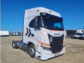 Tracteur routier IVECO