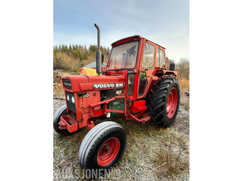 Tracteur agricole VOLVO
