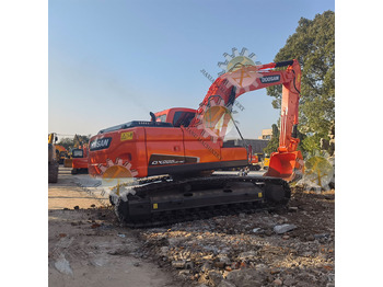 Pelle sur chenille DOOSAN DX225LC