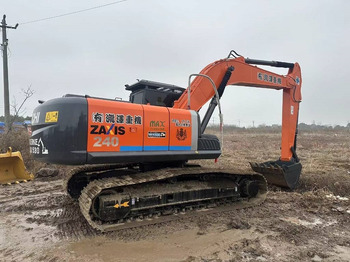 Pelle sur chenille HITACHI ZX240