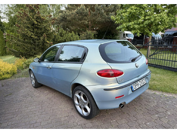 Voiture à hayon Alfa Romeo 147 Alfa Romeo 147 Klima 1.9 jtd-140KM: photos 4