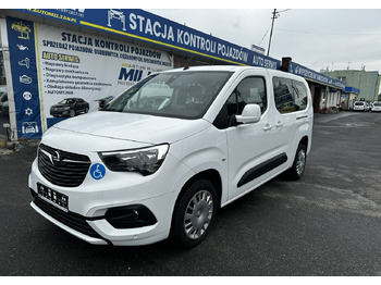 Voiture OPEL