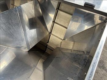 Convoyeur NNP Flighted elevator conveyor: photos 3 Convoyeur NNP Flighted elevator conveyor: photos 3