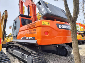 Pelle sur chenille DOOSAN DX300