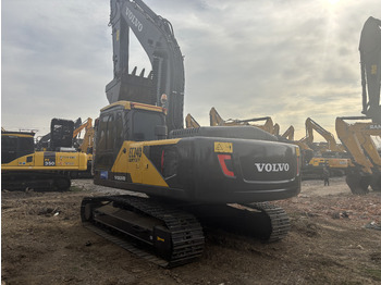 Pelle sur chenille Volvo EC 240: photos 4