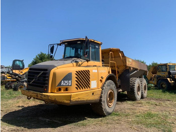 Tombereau articulé VOLVO A25D