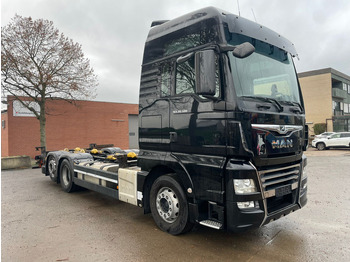 Camion porte-conteneur/ Caisse mobile MAN