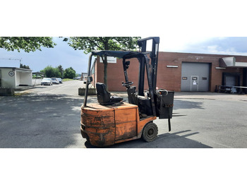 Chariot élévateur électrique STILL