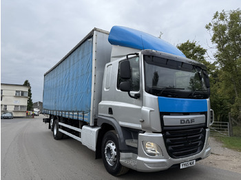 Camion à rideaux coulissants DAF CF 330