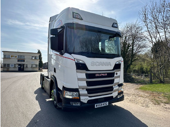 Tracteur routier SCANIA R 450