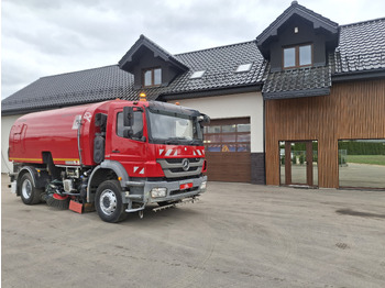 Balayeuse de voirie BUCHER