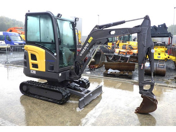 Mini pelle Volvo EC 20 D: photos 3