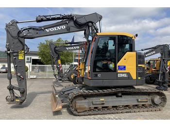 Pelle sur chenille VOLVO ECR145