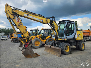 Pelle sur pneus NEW HOLLAND