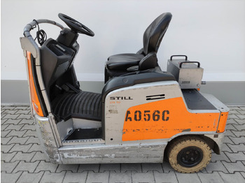 Chariot tracteur STILL