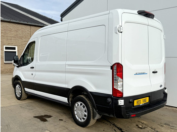Fourgon utilitaire, Utilitaire électrique Ford E-Transit 390 75kWh 184PK Elektrisch 75kWh 334km WLTP BEV Snelladen L2H2 Climate Control Tacho Carplay Camera Stoelverwarming Parkeersensoren voor achter: photos 2 Fourgon utilitaire, Utilitaire électrique Ford E-Transit 390 75kWh 184PK Elektrisch 75kWh 334km WLTP BEV Snelladen L2H2 Climate Control Tacho Carplay Camera Stoelverwarming Parkeersensoren voor achter: photos 2