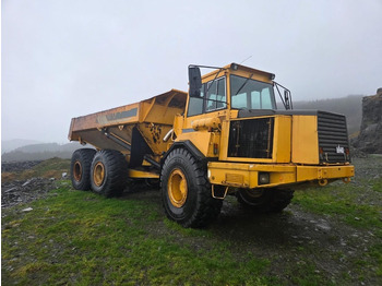 Tombereau articulé VOLVO A25C