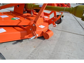 Faucheuse - - - boxer: photos 3