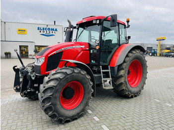 Tracteur agricole ZETOR