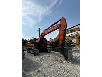 Pelle sur chenille DOOSAN DX225