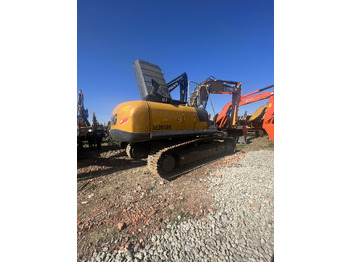 Pelle sur chenille XCMG XE305DK