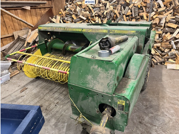 Matériel de fenaison JOHN DEERE