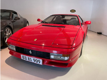Voiture FERRARI
