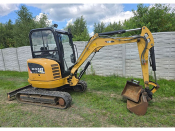 Mini pelle CATERPILLAR