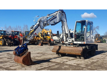 Pelle sur pneus LIEBHERR
