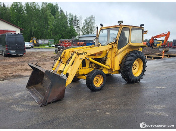 Tracteur agricole FORD