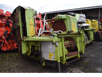 Cueilleur de maïs CLAAS