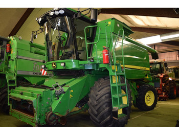 Moissonneuse-batteuse JOHN DEERE T660