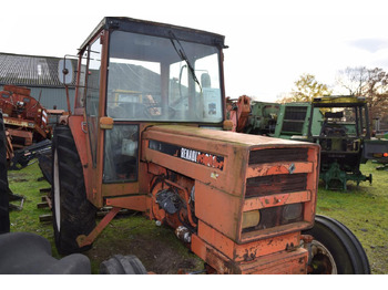 Tracteur agricole RENAULT