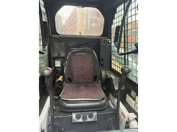 Mini chargeuse Bobcat S130: photos 2
